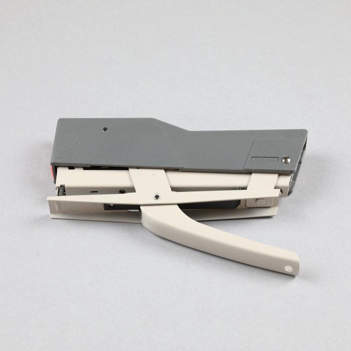 Zenith 590 Stapler | Grey-Beige